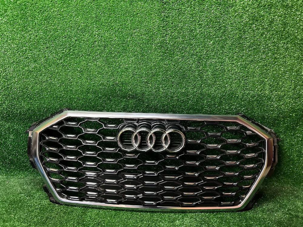 GRILL ATRAPA AUDI Q3 83F NR.002