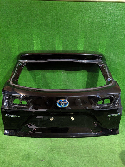 KLAPA TYLNA TYŁ BAGAŻNIKA TOYOTA COROLLA CROSS