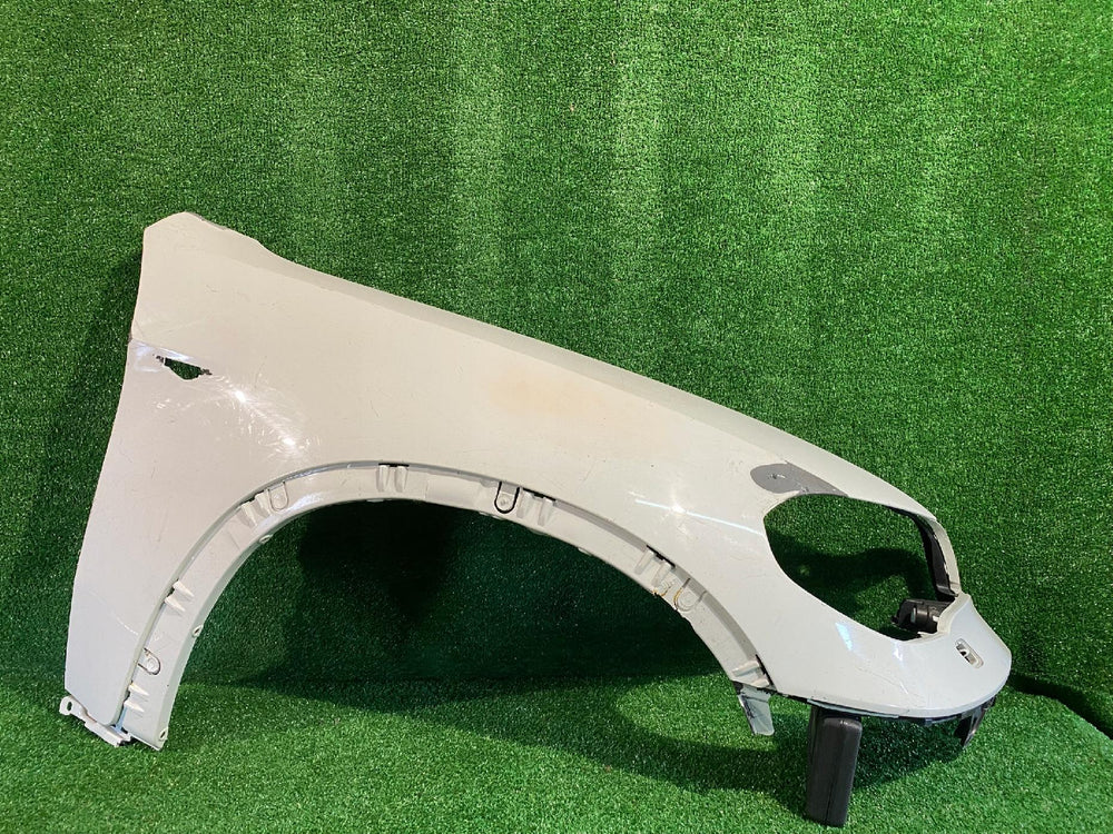 BŁOTNIK PRZEDNI PRAWY BMW X5 E70 LCI NR.00010