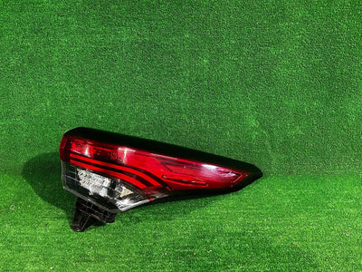 LAMPA TYŁ TYLNA PRAWA TOYOTA HIGHLANDER 19-