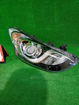 REFLEKTOR PRAWY PRZÓD HYUNDAI I30 II 2011-