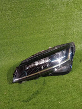REFLEKTOR LEWY PRZÓD SKODA SUPERB III LIFT 19- MATRIX FULL LED NR.830