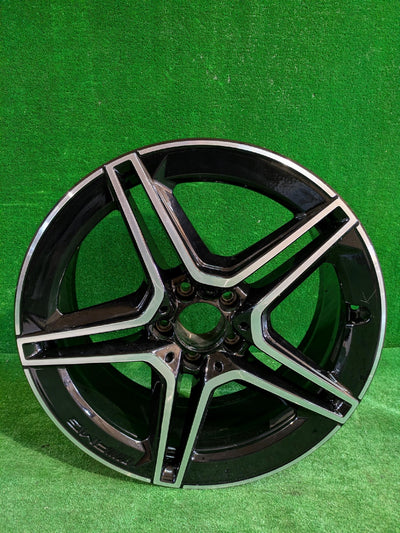 ALUFELGA MERCEDES W257 19" 8j ET33 AMG CLS A2574011500