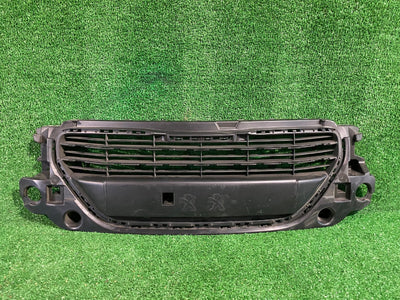 KRATKA ZDERZAKA GRILL PEUGEOT 301