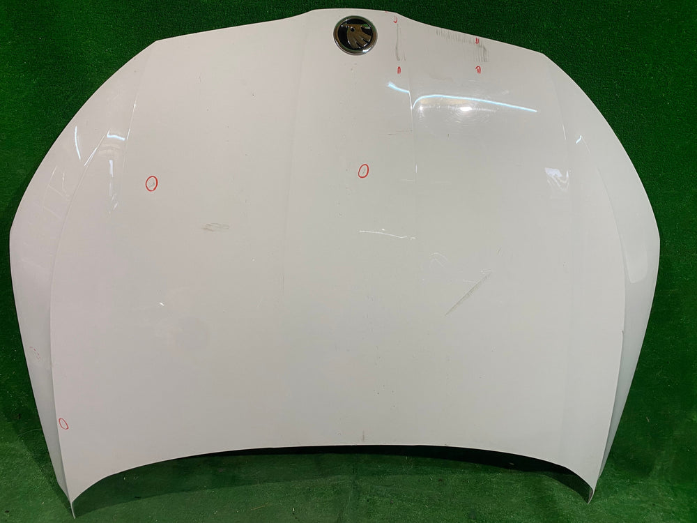 MASKA POKRYWA SILNIKA SKODA OCTAVIA IV 19-
