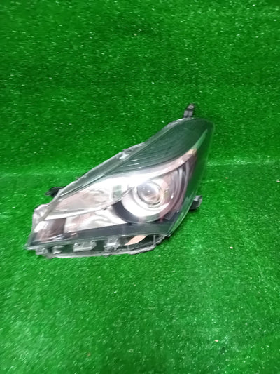 REFLEKTOR LAMPA LEWA TOYOTA YARIS III LIFT 14-17