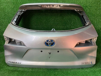 KLAPA TYLNA TYŁ BAGAŻNIKA TOYOTA COROLLA E21 KOMBI