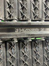 ZDERZAK PRZEDNI VOLO XC60 II LIFT R-DESING WENTYLATOR CHŁODNICA ŻALUNR.1155