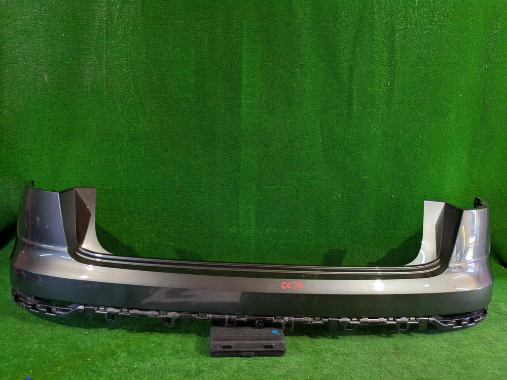 ZDERZAK TYLNY TYŁ AUDI Q8 4M8