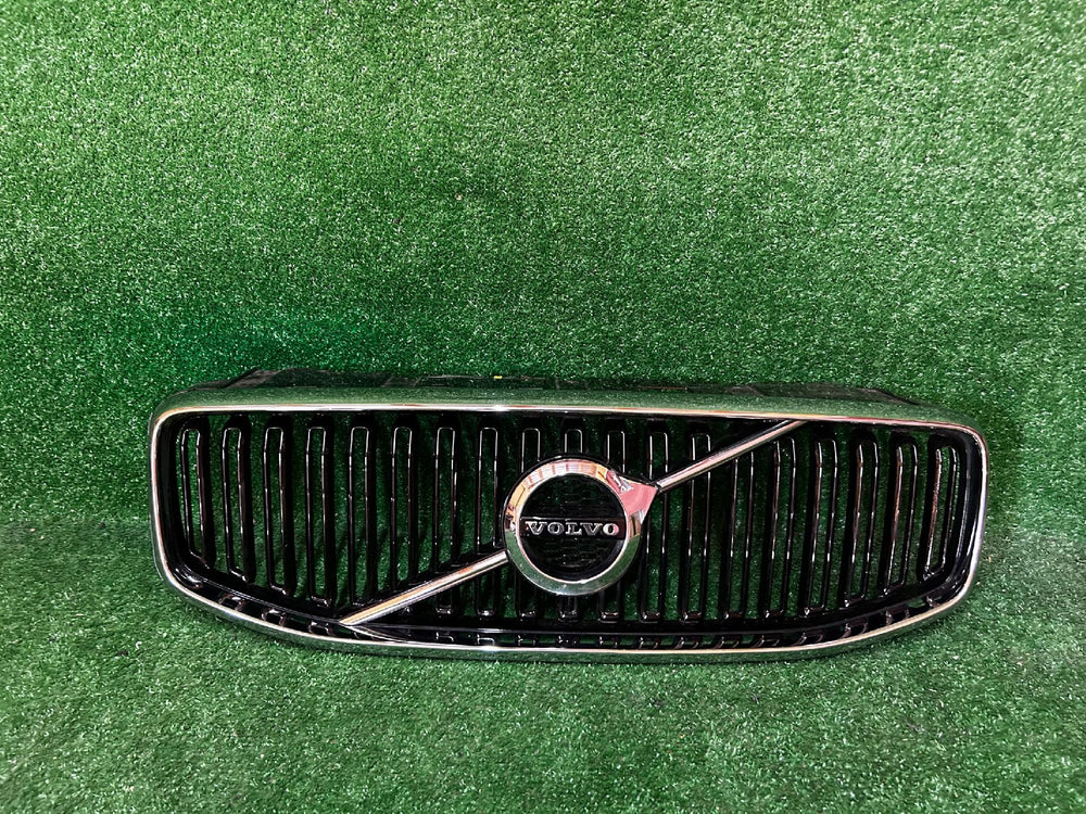 GRILL ATRAPA VOLVO XC60 II