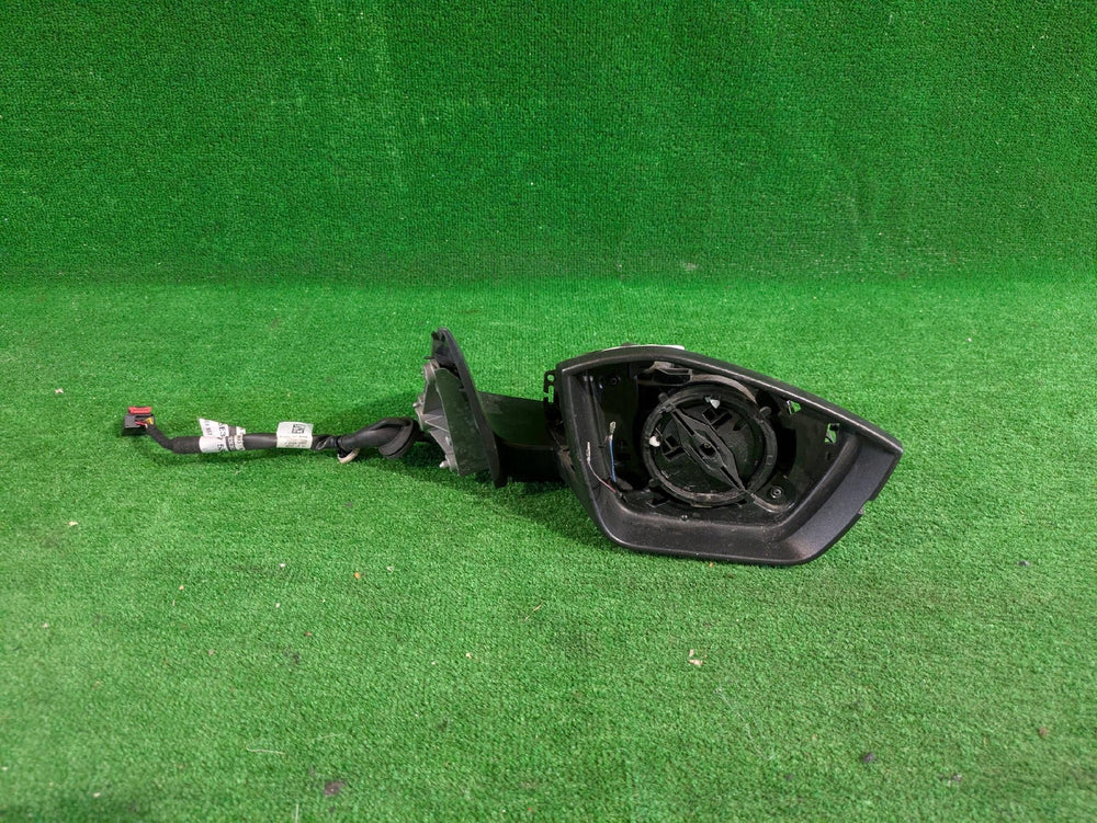 LUSTERKO PRAWE SKODA OCTAVIA III 8PIN
