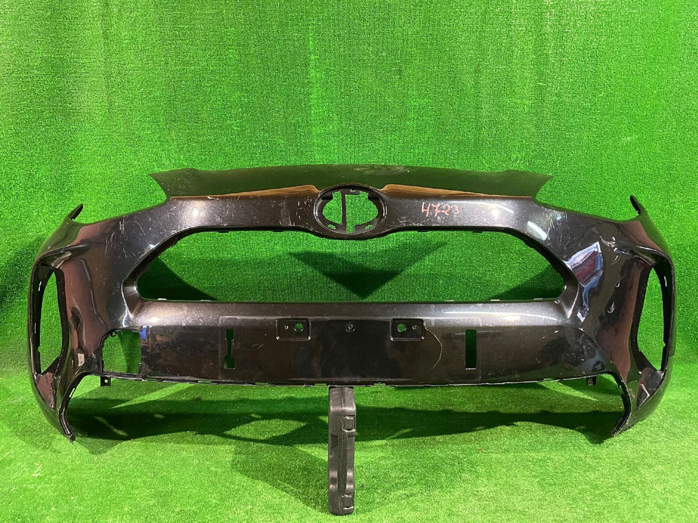 ZDERZAK PRZEDNI PRZÓD TOYOTA YARIS CROSS 21- NR.4723