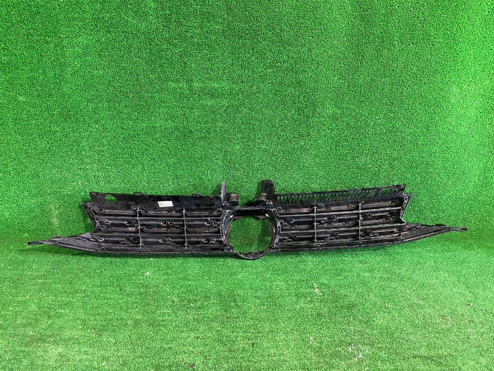 GRILL ATRAPA CHŁODNICY VW TOURAN 5TA