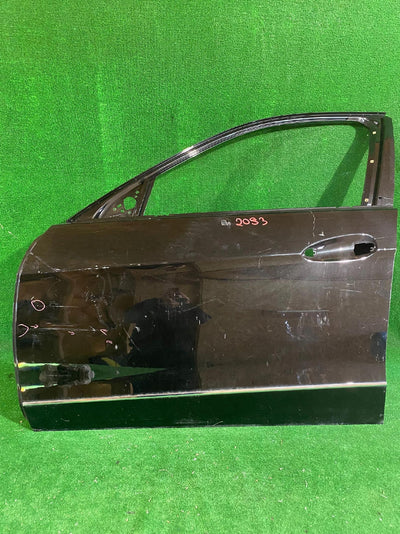DRZWI PRZEDNIE LEWE LEWY PRZÓD MERCEDES E-KLASA W212 09-16 NR.2093