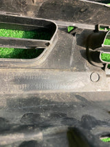 KRATKA ZDERZAKA ŚRODKOWA PEUGEOT 3008 5008 II NR.0052