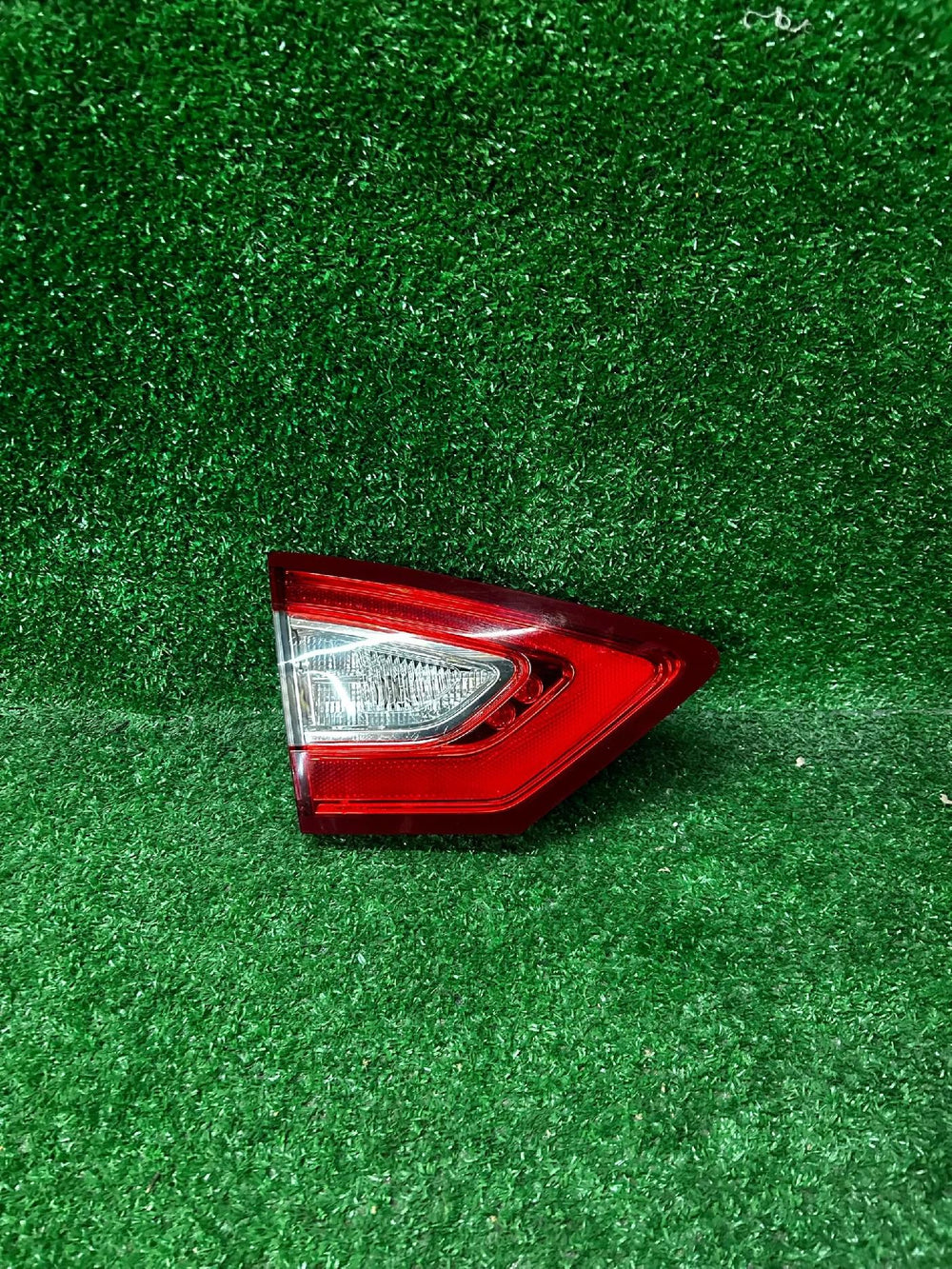 LAMPA TYŁ TYLNA LEWA W KLAPĘ FORD MONDEO MK5 HB SEDAN
